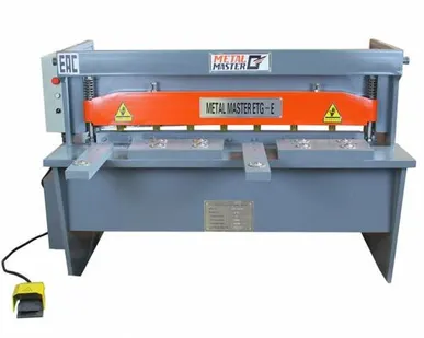 фото Электромеханическая гильотина Metal Master ETG 3030E