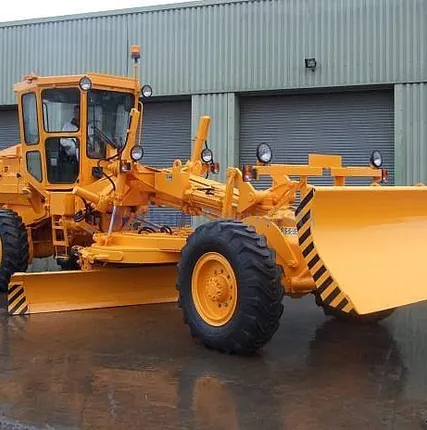 Фото №0 Услуги грейдера John Deere 672