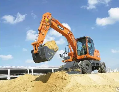 фото Экскаватор колесный DOOSAN DX140W