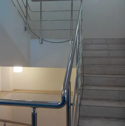 Фото №0 Лестничные ограждения с ригеледержателями