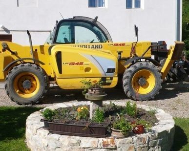 фото Телескопический погрузчик NEW Holland LM 1345