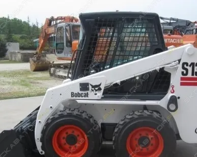 фото Аренда мини-погрузчика Bobcat S130, Екатеринбург