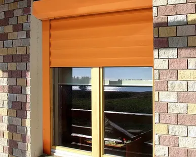 фото Роллет защитный на окно. Профиль алюминиевый пенонаполненный RH41N