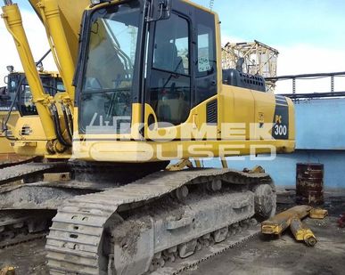 фото Экскаватор Komatsu PC300-8