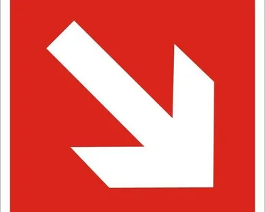 фото Знак F01-02 «Направляющая стрелка под углом 45 градусов» (пластик)