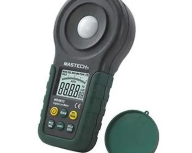 фото Люксметр цифровой (измеритель освещенности) VANE 1L в кейсе