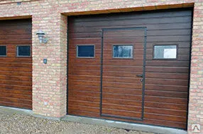 фото Промышленные секционные ворота ProTrend 3500 x 4100мм с окнами Алютех