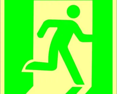 фото Знак ФЭС E01-02 «Выход здесь (правосторонний)» (пластик)