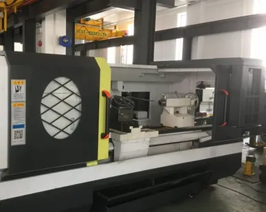 фото Токарный станок с ЧПУ с поворотной станиной 420мм в Москве