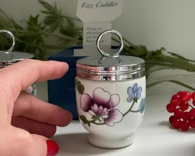 фото Кодлер на 1 яйцо Royal Worcester фарфор Англия