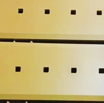 Фото №0 Нож сред.Т11.01 011501-93-22-01/03 (6 отв. со скосом) импорт на спецтехнику Четра (Промтрактор)