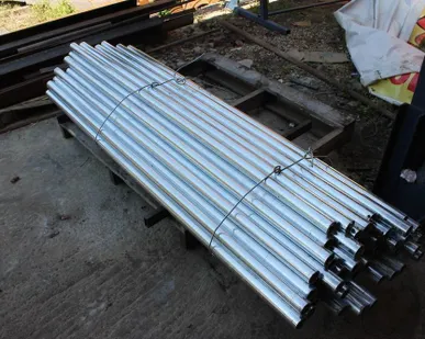 фото Труба круглая AISI 304 30,0х30,0х1,5х6000 шлифованная