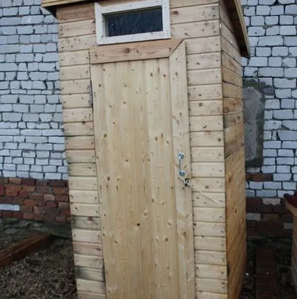 Фото №0 Туалет дачный под яму 1*1 м с окошком
