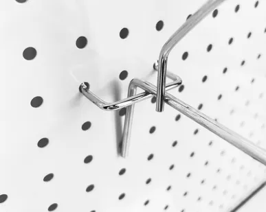 фото Крючок одинарный с ценникодержателем L=300мм d=4,8мм, шаг 50мм, хром