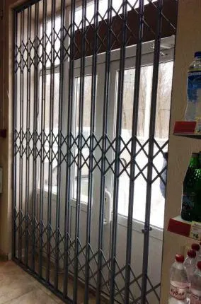 Фото №4 Решетка раздвижная защитная