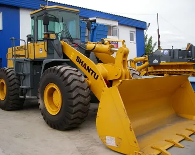 фото Фронтальный погрузчик Shantui SL50W-2