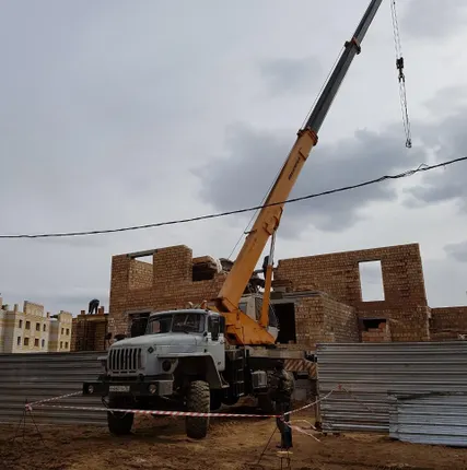Фото №0 кран вездеход в аренду