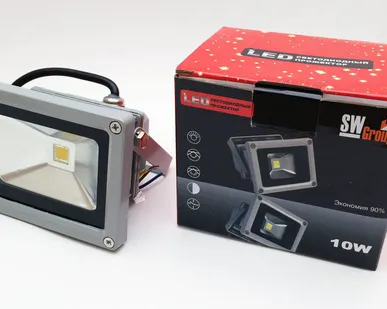 фото Светодиодный Прожектор 10 Ватт IP65 220 Вольт ХБ