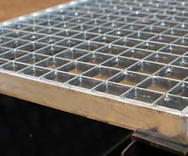 фото Решетка стальная придверная 500х1000 мм (ячейка 33х33) 30/2