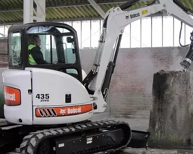 фото Мини-экскаватор Bobcat 435 с гидромолотом