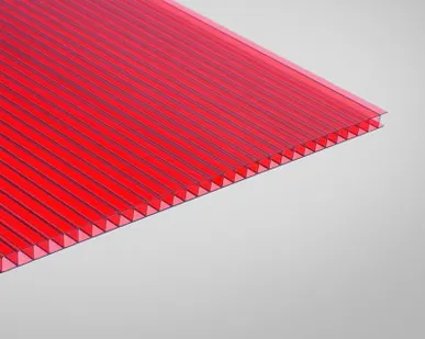 фото Поликарбонат 2100х6000х6мм (красный) Unipol 0,75кг/м2 пленка с 1 стороны