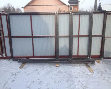 фото Каркас ворот усиленный с калиткой 4*2 м