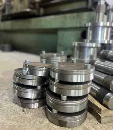 Фото №0 Комплектующие для кран-балок