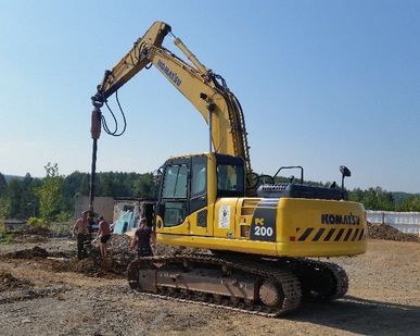 фото Экскаватор Komatsu PC200-8