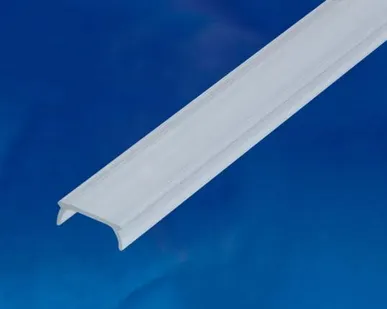 фото Экран для профиля UFE-R12 CLEAR 200 POLYBAG Прозрачный рассеиватель для алюминиевого профиля, пластик. Длина 200 см. ТМ Uniel.