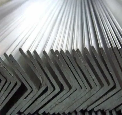 Фото №0 Уголок алюминиевый 30х30х1,5 АД31 (1310);30х30х1.5;с доставкой;АД31