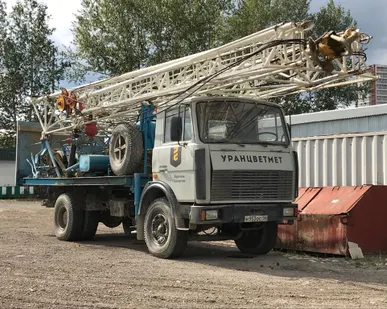 фото буровая установка на базе МАЗ