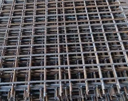 Фото №0 Сетка сварная с квадратными ячейками 100х100х5 мм ТУ 1276-135-00187240-2014