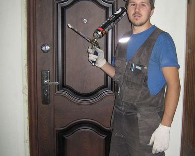 фото Установка любых дверей