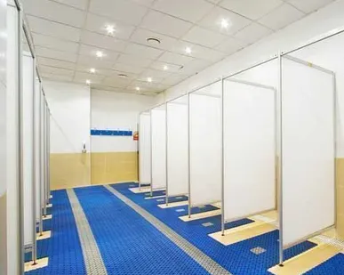 фото Перегородка для душевых кабин