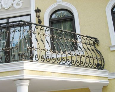 фото Перила кованые для лестниц