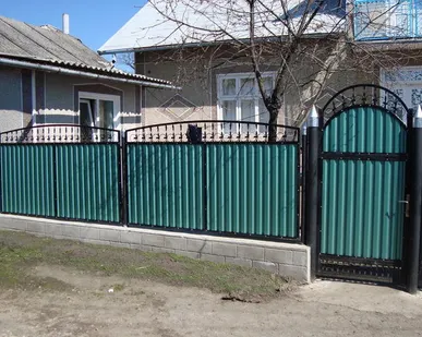 фото Изготовление металлических заборов