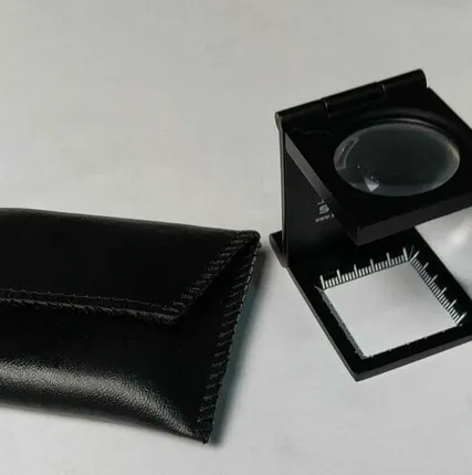 Фото №0 Лупа D302 складная, металлическая, 50 x 55 см