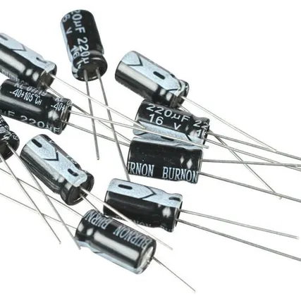 Фото №0 Конденсаторы электролитические 220 мкФ (10 шт.)