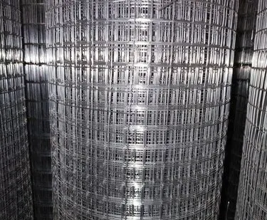 фото Сетка сварная 50х50х1,6 оцинкованная 1,0 х 25 м