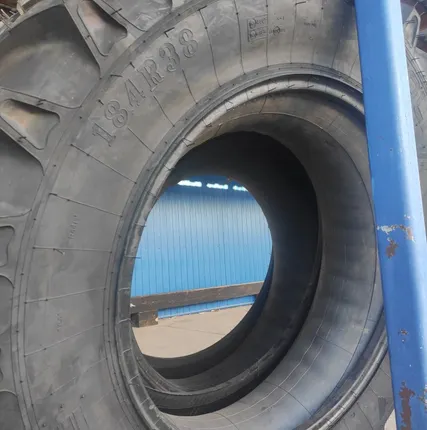 Фото №0 Шина 18,4 R38 VL-32 Волж. ШЗ 8 146 A8 TT и  Ф-111 Белшина 10 146 A8 TT