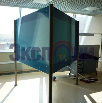 Фото №0 Экспонат (инсталляция) Калейдоскоп в полный рост