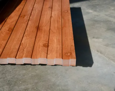 фото Профлист С-8 под дерево / золотой орех / 0.45 мм. - Золотой орех - Глянцевая - с ЛКП - Первый - С-8 - Индивидуальные - Розница