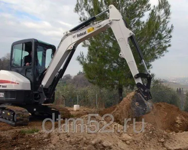 фото Мини-экскаватор Bobcat E32