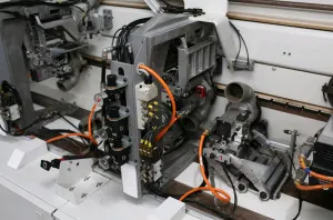 Фото №14 Кромкооблицовочный станок IMA ADVANTAGE 400L Б/У в Правдинском