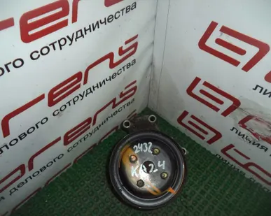 фото Помпа на Nissan Presage
