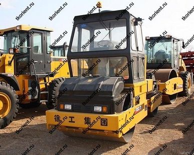 фото Дорожный каток XCMG YZC7