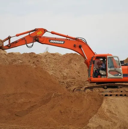 Фото №0 Услуги гусеничного экскаватора