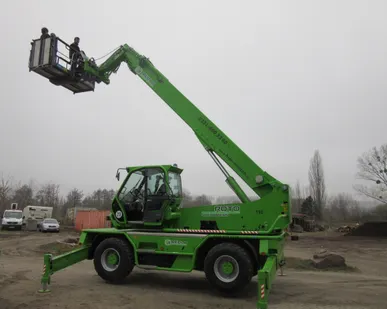 фото Аренда телескопического погрузчика MERLO ROTO 40.30