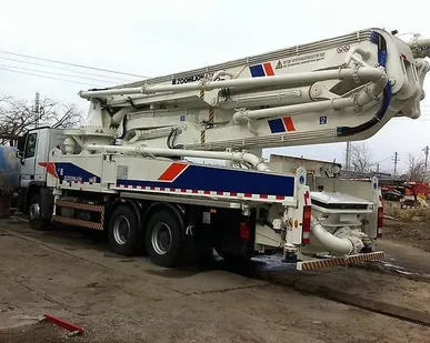 фото Автобетононасос ZOOMLION-CIFA ZLJ5336THB 43X-5RZ (43 м) на шасси Mercedes