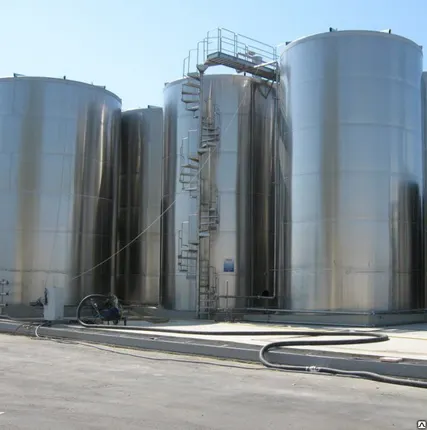 Фото №0 Резервуар вертикальный